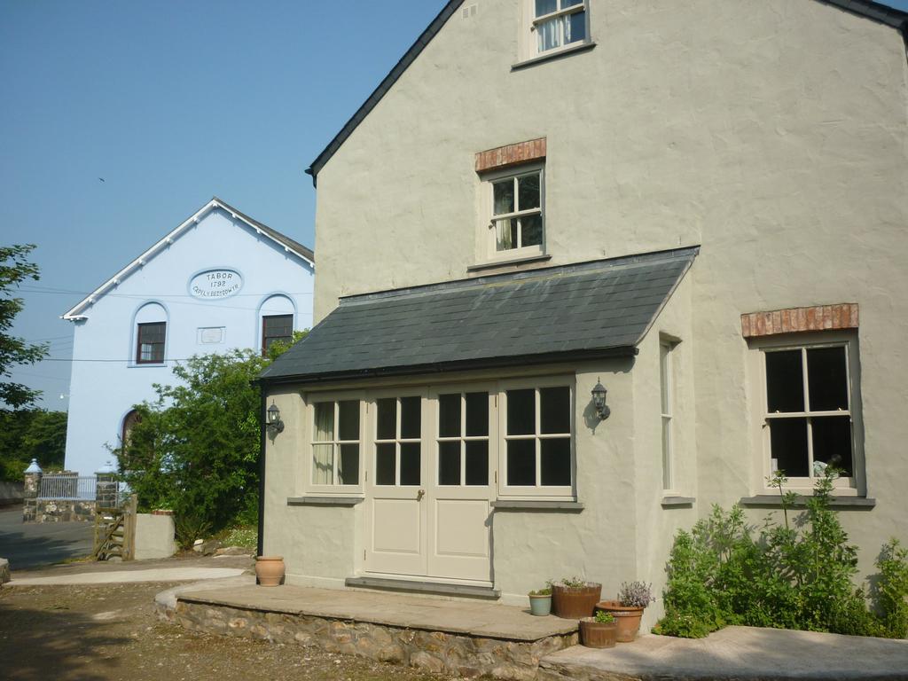 Tabor House B&B Fishguard Eksteriør billede